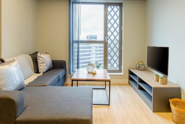 Penthouse 2 Bed Apartment at Symons House, Belgrave Street, Burley Park, Leeds, LS28DD - Image 11