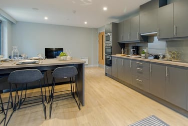 Classic 5 Bed Ensuite - Image 22