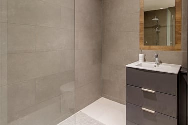 Penthouse 1 Bed Apartment at Symons House, Belgrave Street, Burley Park, Leeds, LS28DD - Image 12
