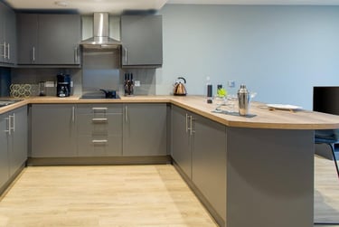 Penthouse 1 Bed Apartment at Symons House, Belgrave Street, Burley Park, Leeds, LS28DD - Image 14