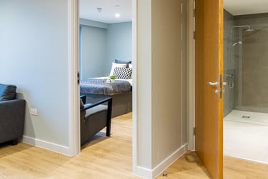 Penthouse 1 Bed Apartment - Image 18