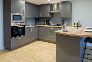 Penthouse 1 Bed Apartment - Image 21