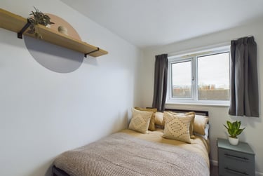 6 bed house, Mint Road, City Centre, Leicester, LE27EB - Image 1