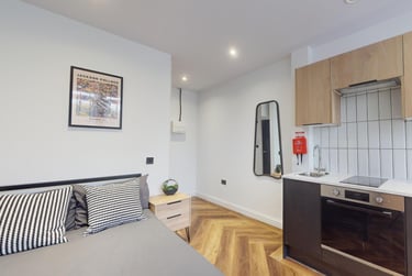 1 bed house, Thurloe Street, Victoria Park, Manchester, M145SG - Image 1