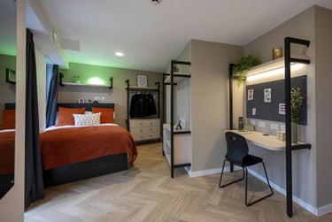 Platinum Ensuite at Arcadian, 260 Huntingdon Street, City Centre, Nottingham, NG13NB - Image 1