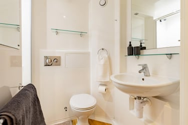 Premium Ensuite - Image 3