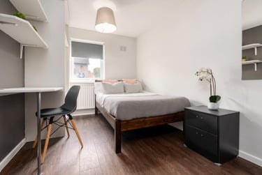 6 bed house, Church Street, Lenton, Nottingham, NG71SJ - Image 2