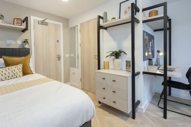 Classic Ensuite at Arcadian, 260 Huntingdon Street, City Centre, Nottingham, NG13NB - Image 1