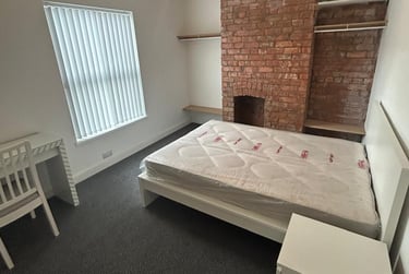 2 bed house, Blaydes Street, Newland, Hull, HU67RE - Image 5