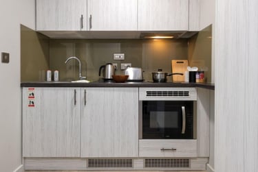Standard 2 Bed Apartment at Flora Building, 11-13 Long Street, Hackney, London, E28HJ - Image 7