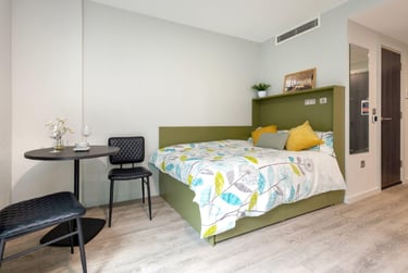 Large Classic Studio at Flora Building, 11-13 Long Street, Hackney, London, E28HJ - Image 1