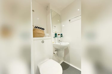 Premium Studio at Luneside, St Georges Quay, Fairfield, Lancaster, LA15JT - Image 9