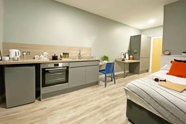 Large Studio Accessible at Luneside, St Georges Quay, Fairfield, Lancaster, LA15JT - Image 3