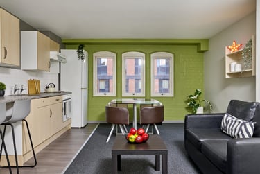 Gold 2 Bed Apartment - Image 3