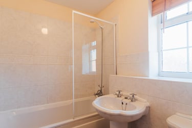 4 bed house, Goldfinch Close, City Centre, Loughborough, LE113HG - Image 5