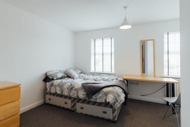 4 bed house, Kingfisher Way, City Centre, Loughborough, LE113NF - Image 5