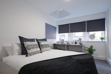 Silver Ensuite at The Paper Works, York Street, City Centre, Sheffield, S12NY - Image 1