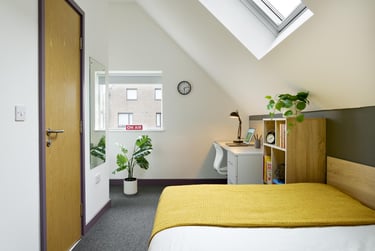 Silver Ensuite Plus at Westwood Student Mews, Marler Road, Tile Hill, Coventry, CV48PA - Image 1