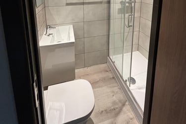 Classic Ensuite - Image 14