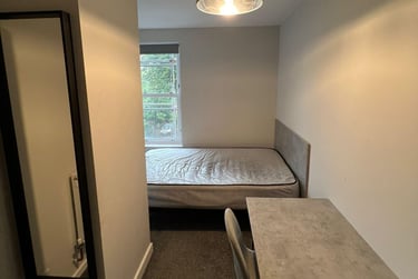 1 bed house, Whiteladies Road, Redland, Bristol, BS82QN - Image 5