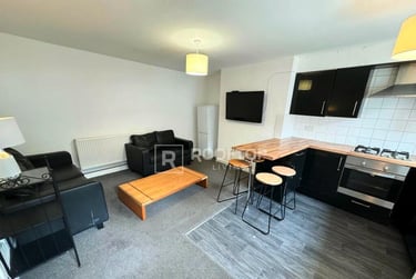 4 bed house, Brudenell View, Hyde Park, Leeds, LS61HG - Image 1