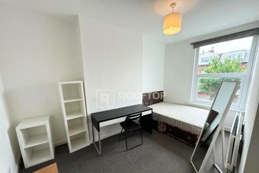 4 bed house, Brudenell View, Hyde Park, Leeds, LS61HG - Image 8