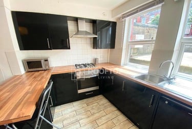 4 bed house, Brudenell View, Hyde Park, Leeds, LS61HG - Image 4