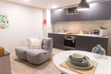 2 Bed Apartment - Image 19