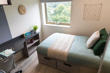 2 Bed Apartment - Image 9