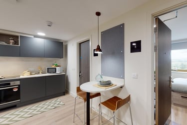 2 Bed Apartment - Image 16