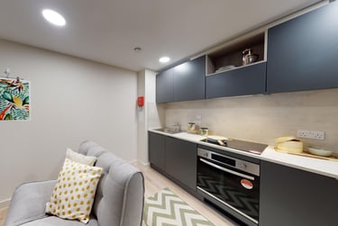 2 Bed Apartment - Image 18