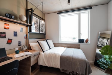Premium Studio - Image 1