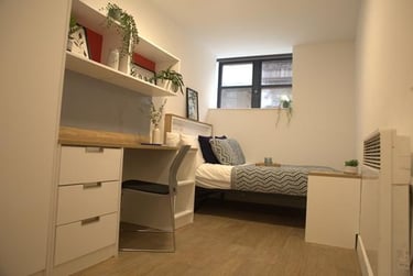 Silver Ensuite at Manchester Student Village, Lower Chatham Street, City Centre, Manchester, M15SX - Image 5