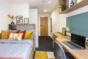 Silver Ensuite at The Elements, Bramall Lane, City Centre, Sheffield, S24FQ - Image 1