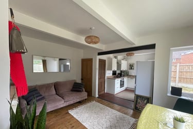 4 bed house, Shelthorpe Road, Shelthorpe, Loughborough, LE112PB - Image 2