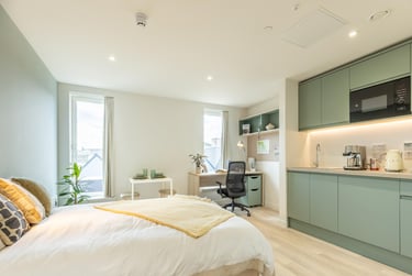 Classic Studio Plus at Parklands, 63 Brown Street, West End, Dundee, DD15AQ - Image 1