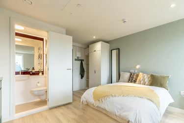 Classic Studio Plus at Parklands, 63 Brown Street, West End, Dundee, DD15AQ - Image 2