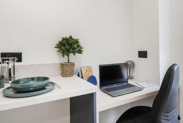 Classic Plus Studio at Discovery Studios, Greenmarket, West End, Dundee, DD14AJ - Image 3