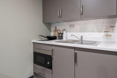 Ground Floor Silver Studio at Icon House, Registry Street, City Centre, Stoke, ST41JP - Image 7