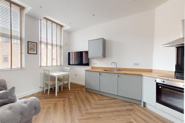 1 bed house, Castle boulevard, Lenton, Nottingham, NG71HA - Image 1