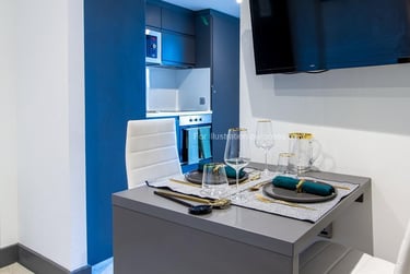 Premium 2 Bed Apartment at The Residence, St Columbas Close, City Centre, Coventry, CV14BX - Image 5