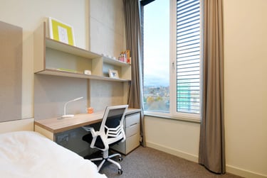 Starter En-suite at LIV Student Sheffield, 131 Ecclesall Road, City Centre, Sheffield, S118HY - Image 2