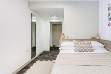 Studio Apartment at Berkshire House, 252-256 Kings Road, City Centre, Reading, RG14HP - Image 3