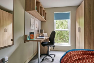 Standard Ensuite at Selly Oak Court, Elliott Road, Selly Oak, Birmingham, B296LA - Image 1