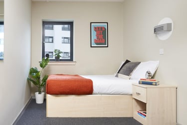 One Bed Apartment at St Thomas Court, 20 Gasking Street, Mutley, Plymouth, PL49AP - Image 1
