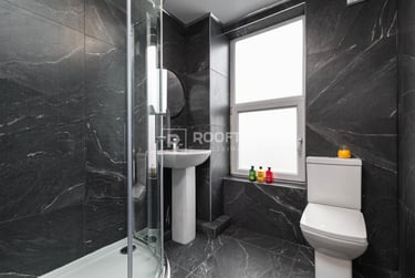 2 bed house, Brudenell Road, Hyde Park, Leeds, LS61BD - Image 1