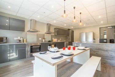 6 Bed Cluster En-suite at Lumya Living, Capital Quarter, City Centre, Cardiff, CF104BZ - Image 4