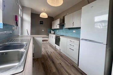 5 bed house, Edmund Road, Heeley, Sheffield, S24EL - Image 1