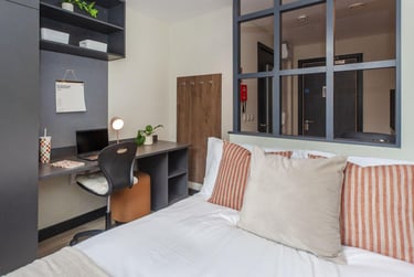 Classic Studio at Crown House, Regents Hill, Seven Dials, Brighton, BN13ED - Image 4