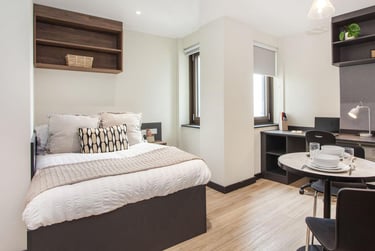 Luxury Studio - Sea View at Crown House, Regents Hill, Seven Dials, Brighton, BN13ED - Image 2